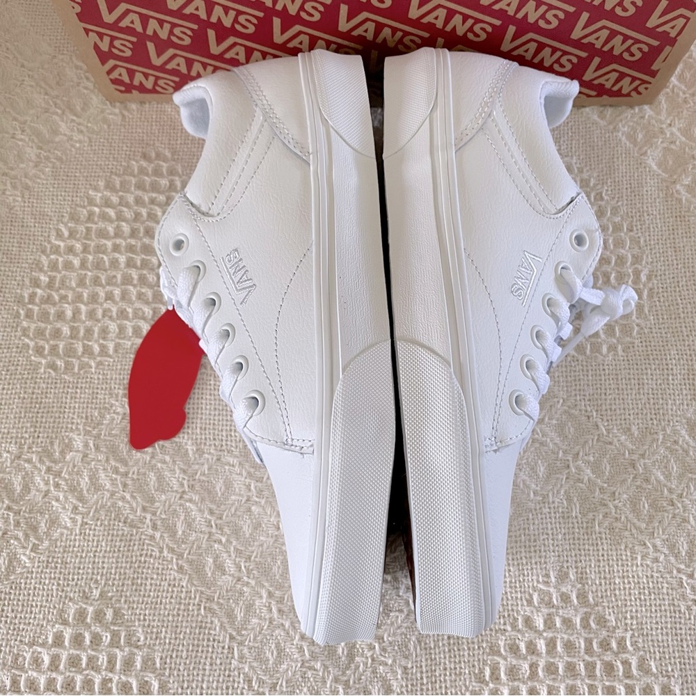 NEW WHITE LEATHER VANS - Picture 5 of 8